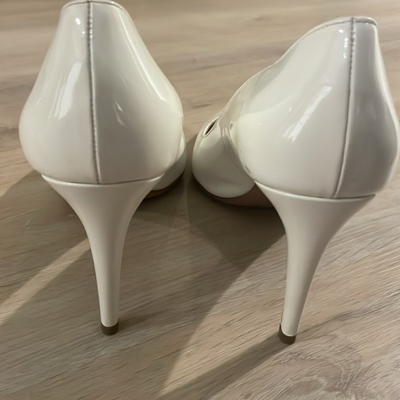 COPY - Prada White Stiletto Heels - Picture 4 of 6